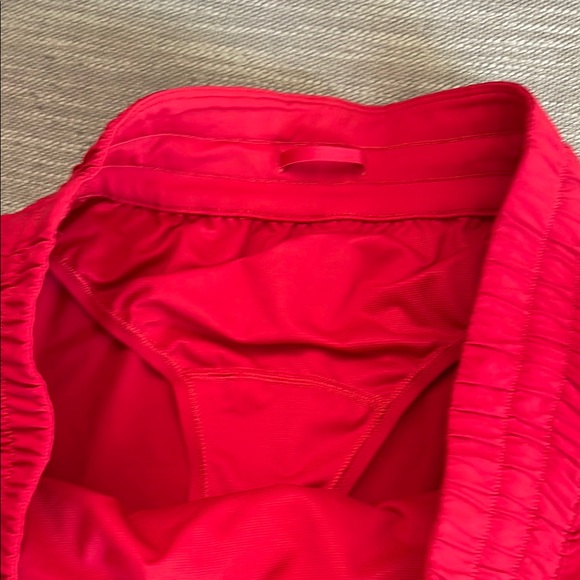 Lululemon Athletica Red Athletic Shorts Lightweight Breathable - Picture 4 of 6